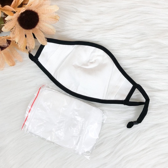 NEW‼️BLACK FACE MASK 5 air filters- mask - Picture 2 of 2